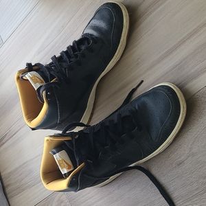 Nike Women's Hi-Tops